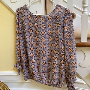Charming Charlie top size S